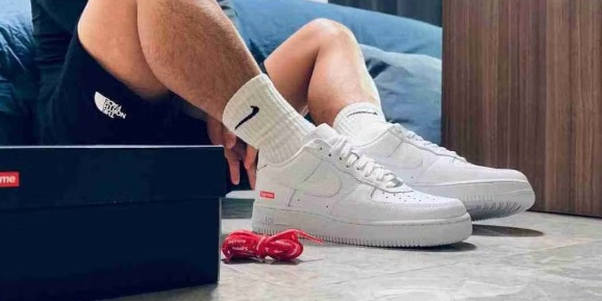 Air Force 1 Low Sup Wht: Ultimate Holiday Kicks!