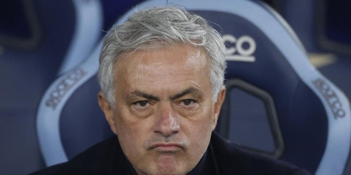 Jose Mourinho: Roma sack manager who brought them European success