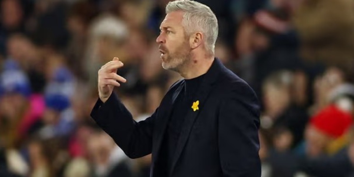 Leicester Citys manager Willie Kirk afskediget efter undersøgelse